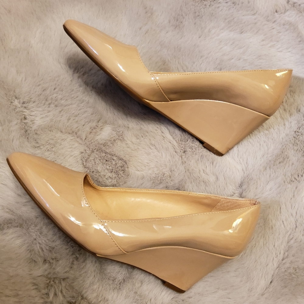 Franco Sarto nude patent wedges
